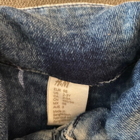 H&M stretch denim jacket size 2-3y - Picture 2 of 4